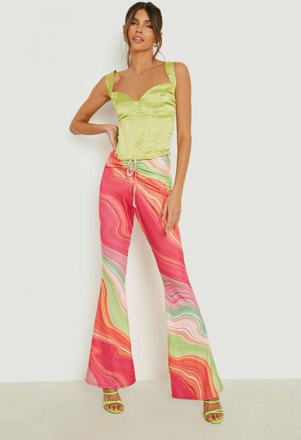 boohoo Geplooide Marmerprint Flared Broek, Pink