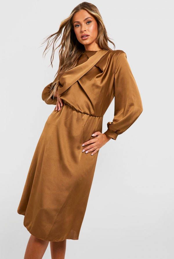 boohoo Satijnen Gedraaide Midi Skater Jurk, Chocolate