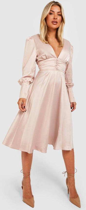 boohoo Satijnen Midi Jurk Met Laag Decolleté, En Geplooide Taille, Champagne