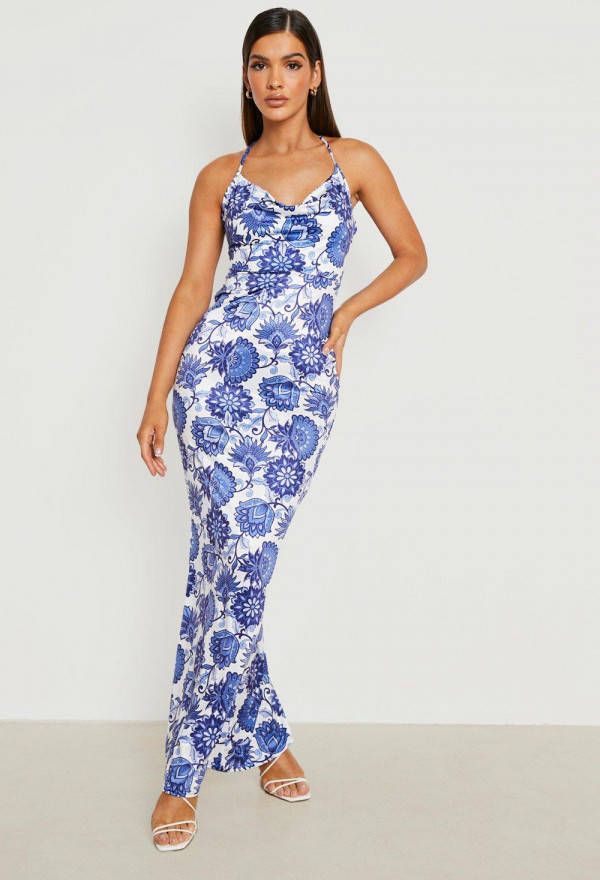 boohoo Strakke Maxi Bloemen Jurk Met Waterval Hals, Blue