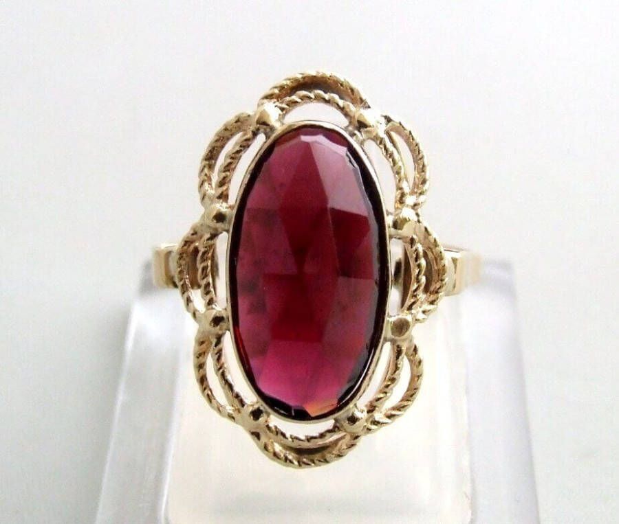 Casio Ocn gouden granaat ring