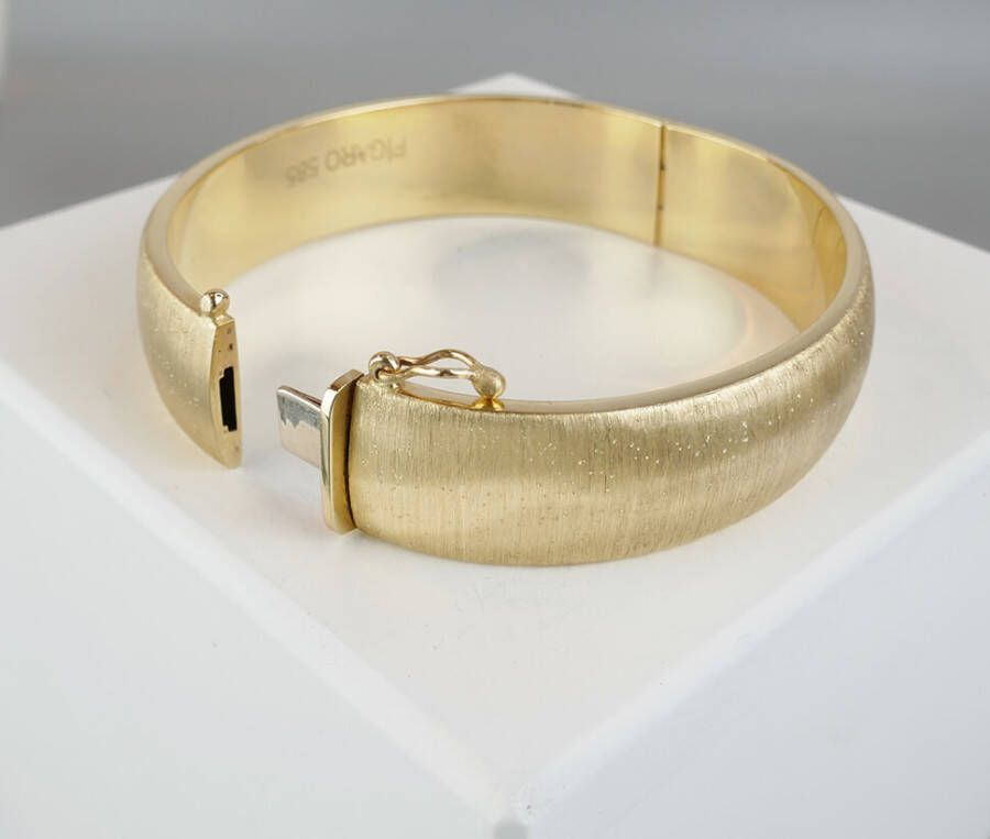 Christian Slavenarmband